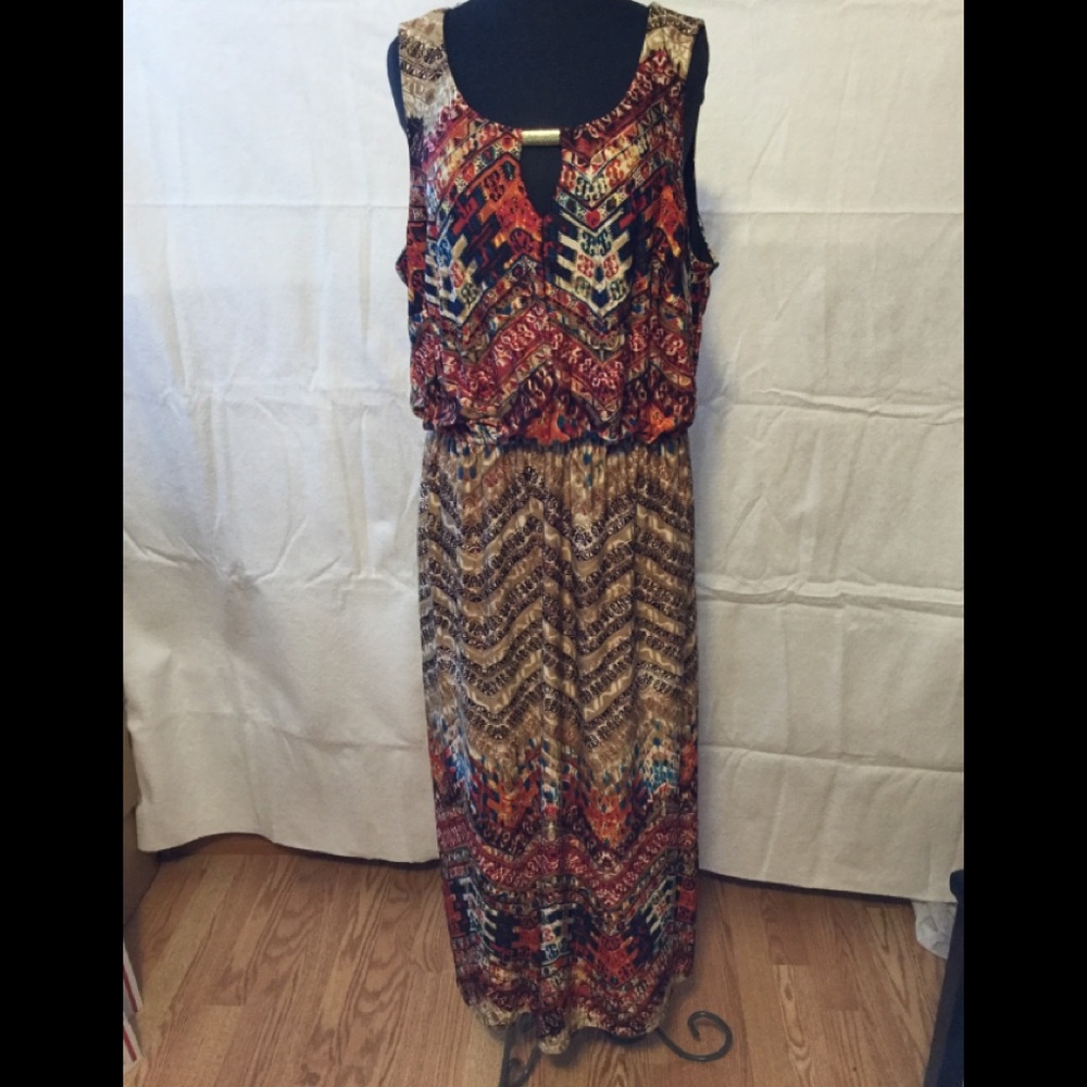 Pretty maxi dress, gently used, 2X